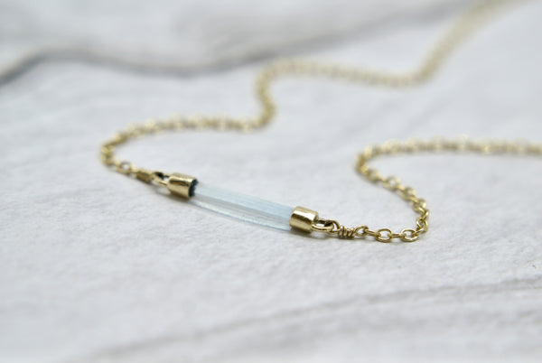 MOM Necklace in 14k Gold
